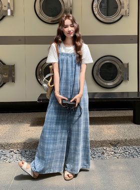 蓝色韩系松弛感撞色格纹牛仔背带裤女2026春新款休闲时尚宽松长裤