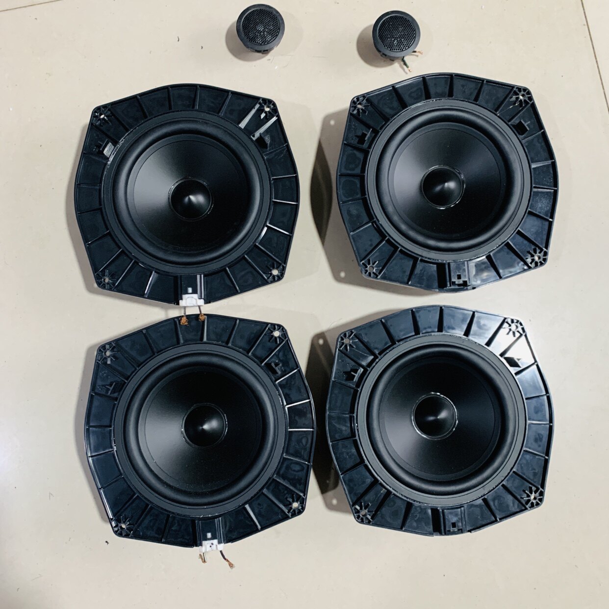 路虎揽胜拆车音响喇叭英国之宝6.5寸中低音路虎英国之宝高音一套