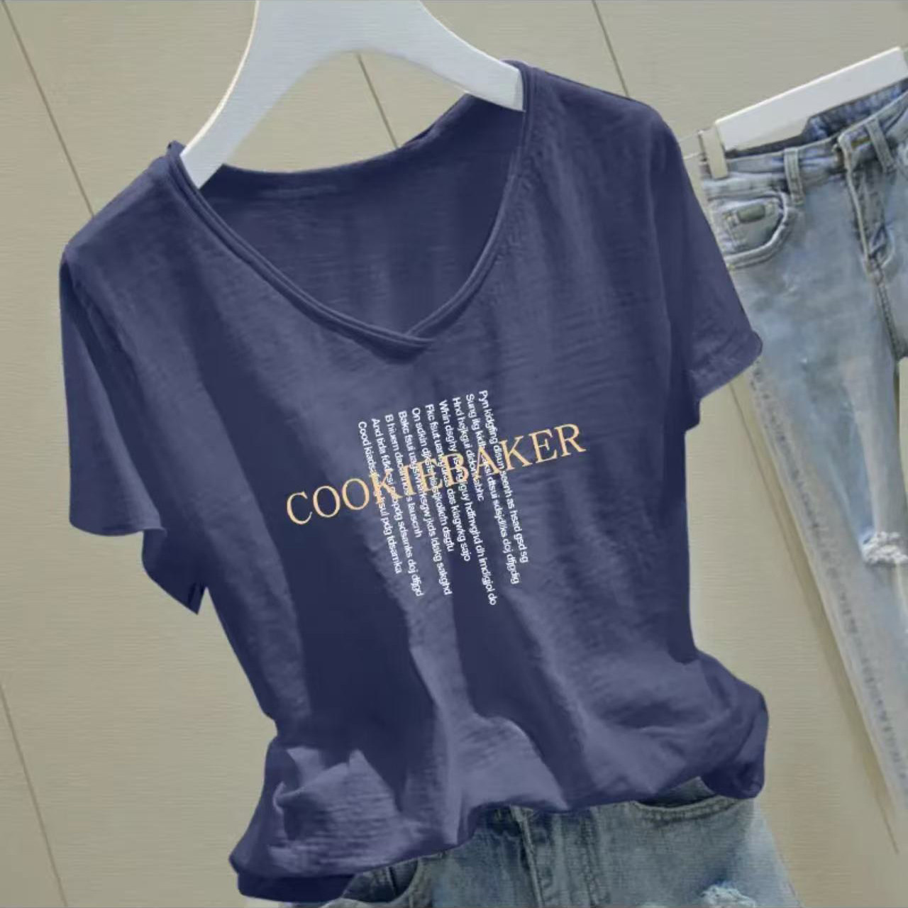 卷边V领竹节棉宽松短袖t恤女士夏季柔软印花时尚洋气气质显瘦女装