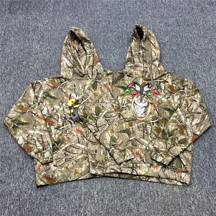 秋冬户外加绒迷彩宽松套头卫衣男