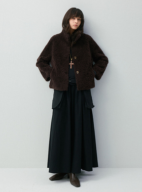 VIVIDINI 秋冬短款小立领羊羔毛外套