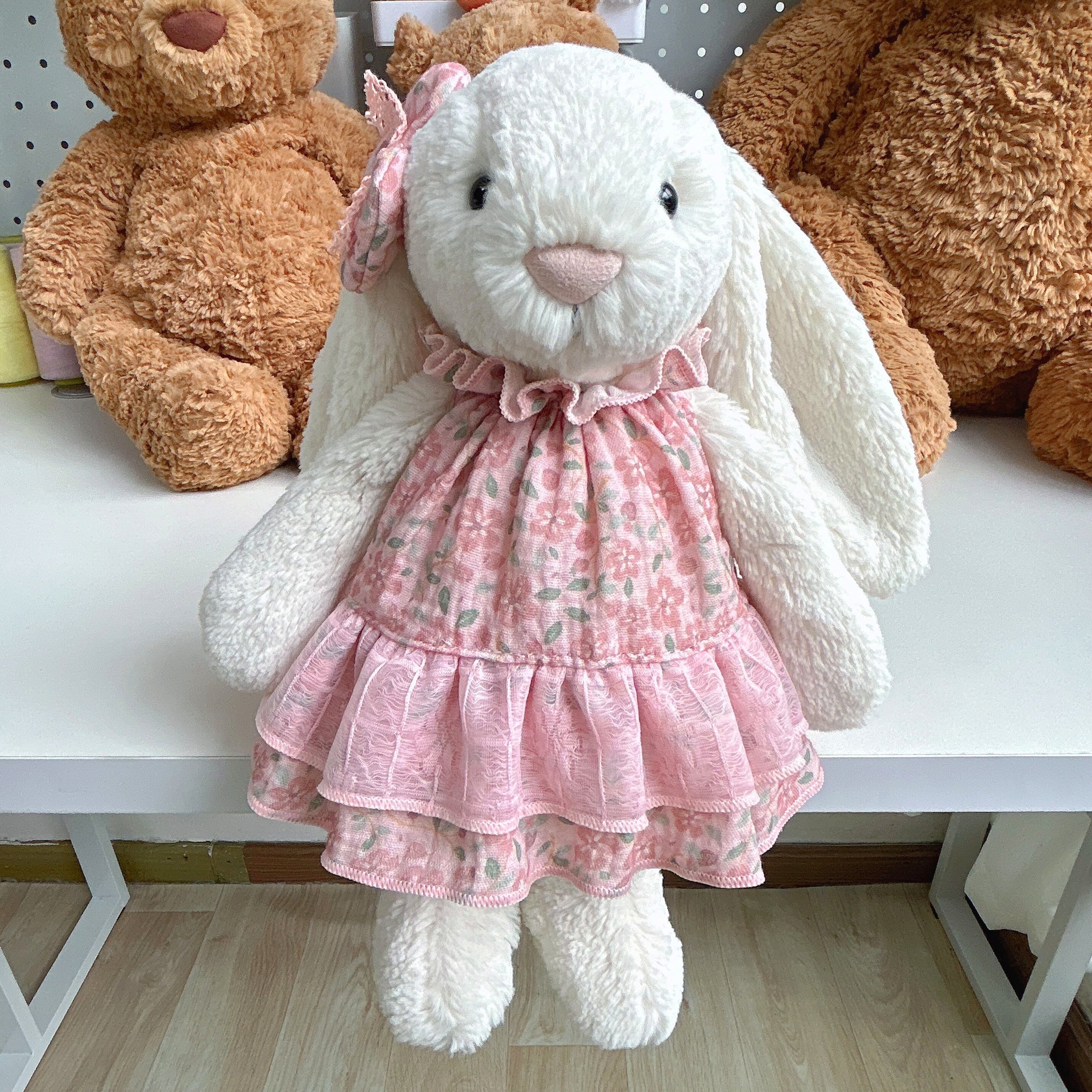 彩菲手作原创设计兔子娃衣邦尼兔碎花裙子玩偶衣服女生礼物蝴蝶结