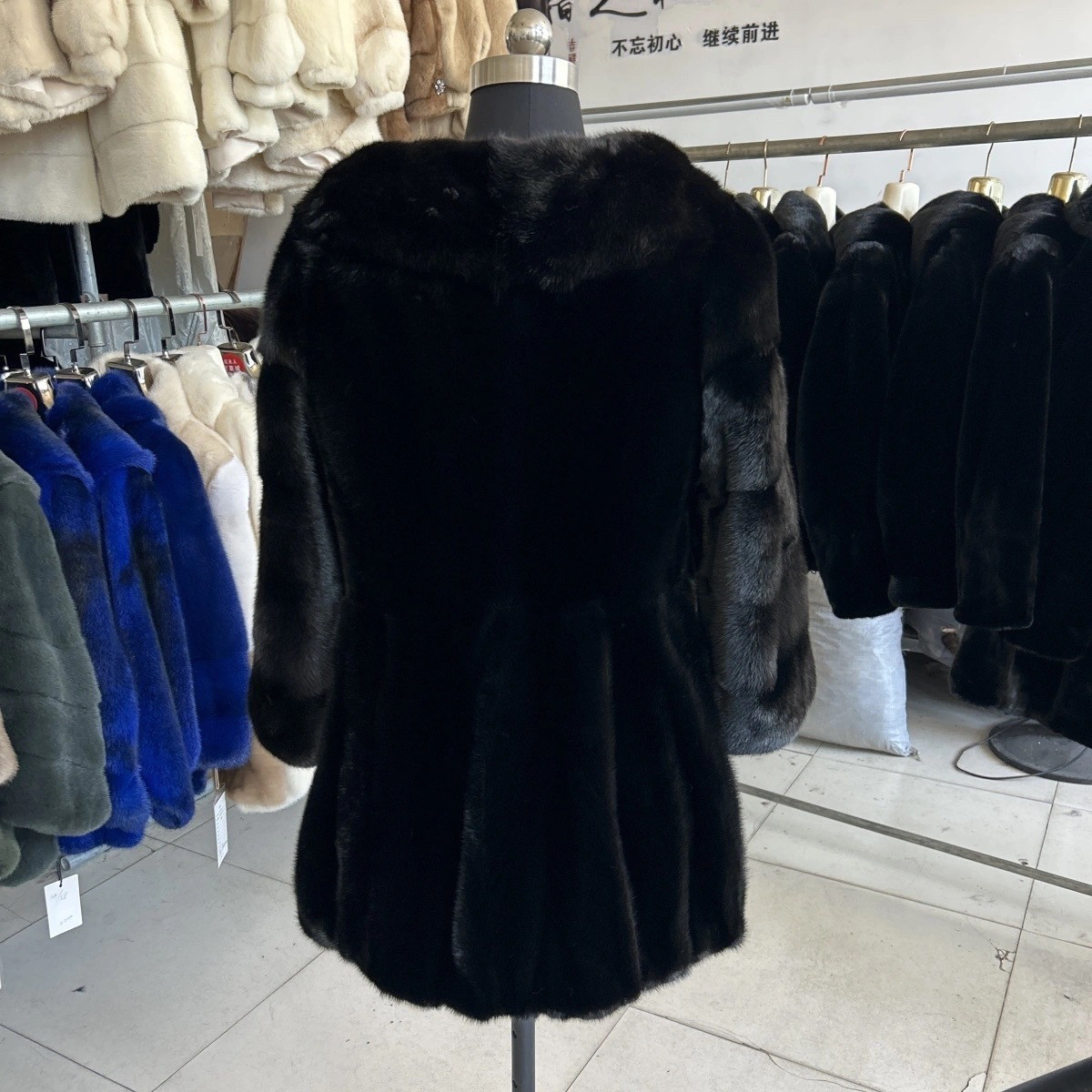 反季特价貂皮大衣女整貂天鹅绒水貂皮草外套
