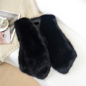 仿狐狸毛马夹皮草女士短款 显瘦貉子毛背心毛毛坎肩秋冬小马甲