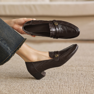 软羊皮乐福鞋豆豆鞋粗跟中跟女士鞋子2026春秋季新款女鞋法式单鞋