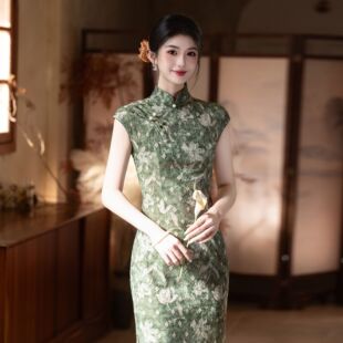 丝绒高级感女旗袍 旗袍气质修身 2026春夏新款 旗袍绿色复古长款