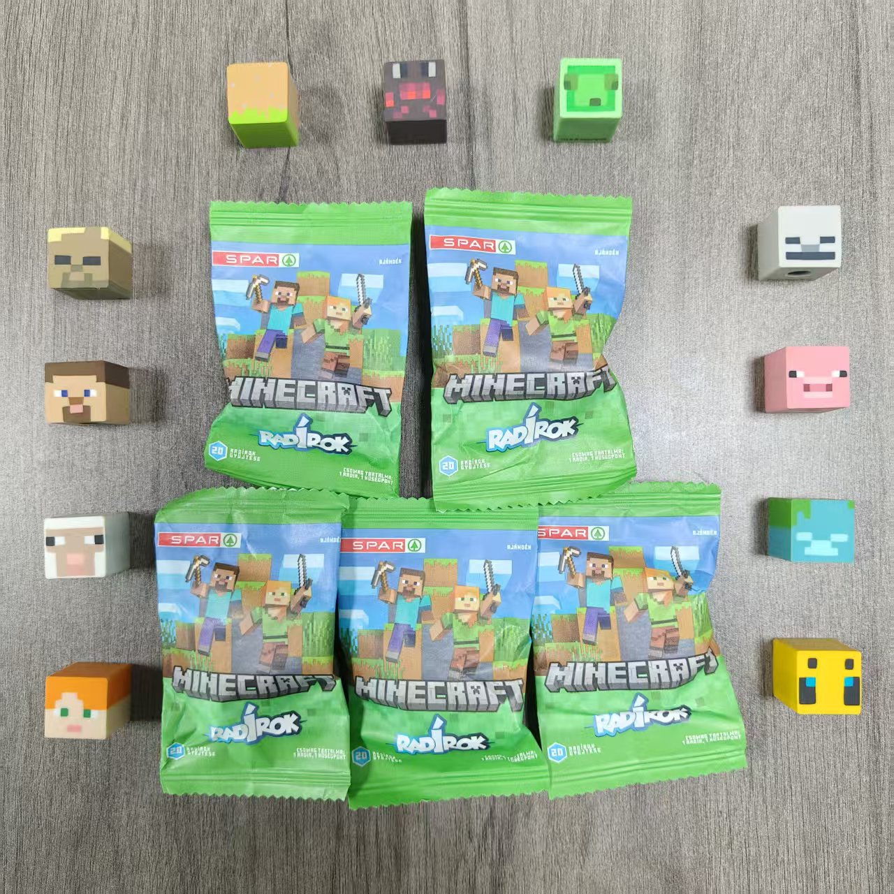 正版我的世界迷你世界周边玩具笔头橡皮擦文具模型公仔盲袋