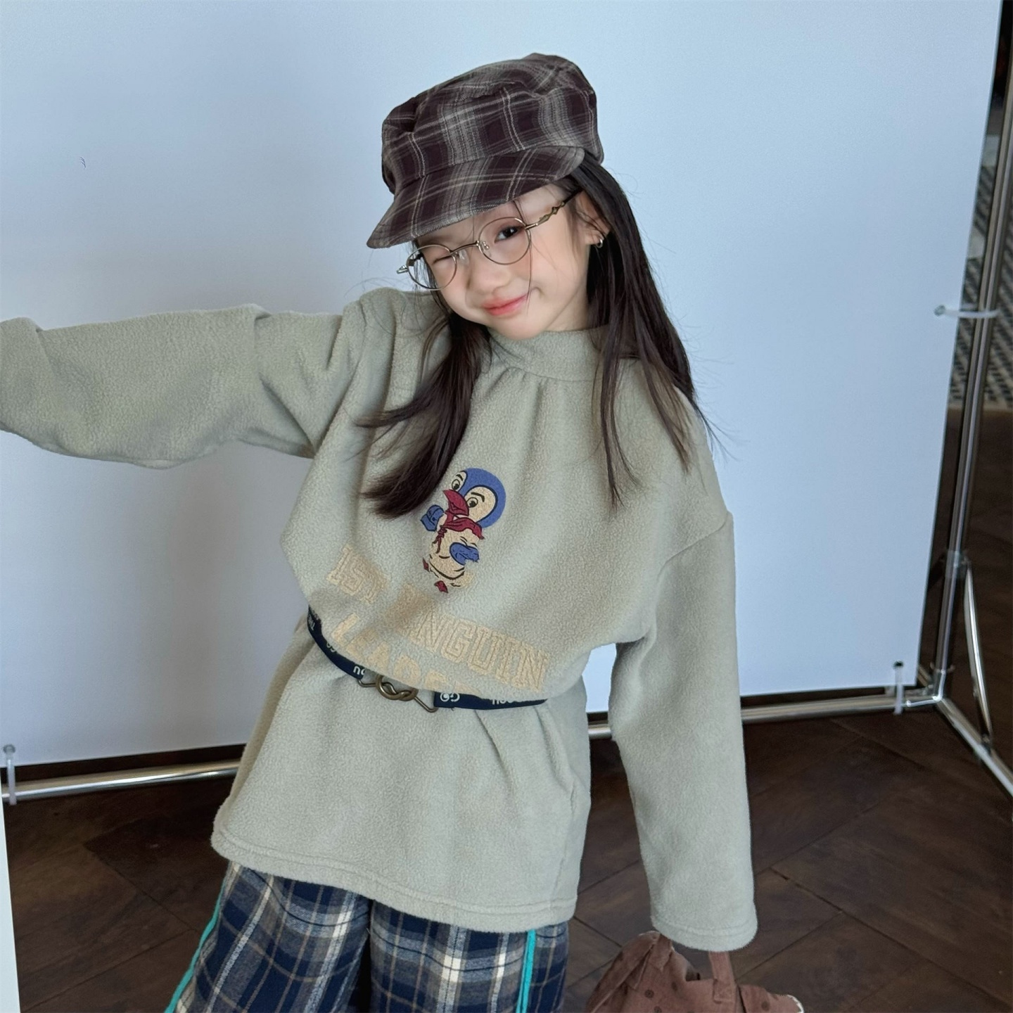 女童洋气卫衣2025秋冬新款中小童女宝时尚可爱中长款上衣打底衫潮