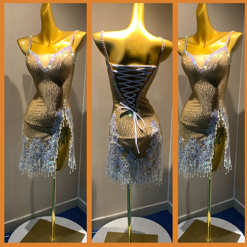 新款舞蹈服成人恰恰拉丁舞演出服定制专业高端白色舞蹈裙比赛裙