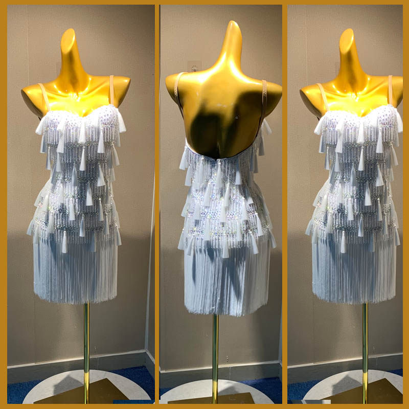 推荐露露新款舞蹈服定制恰恰拉丁舞演出服定制白色高端伦巴比赛裙