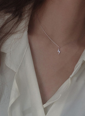 闪电项链女轻奢小众设计感流苏锁骨链2025年新款爆款潮