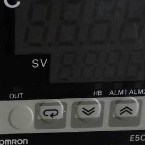 温控器E5CJ-Q2 E5CJ-Q2HB/R2/R2H—议价