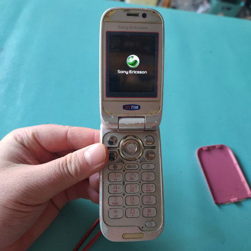 适用于 索尼爱立信 Z610i 可开机 配件机 情怀机收藏老古董机器