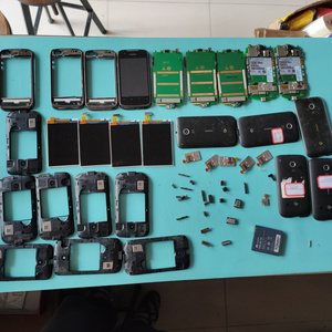 适用于 华为C8650 屏幕 主板 前框 电池 听筒 后框 后盖卡槽 像头