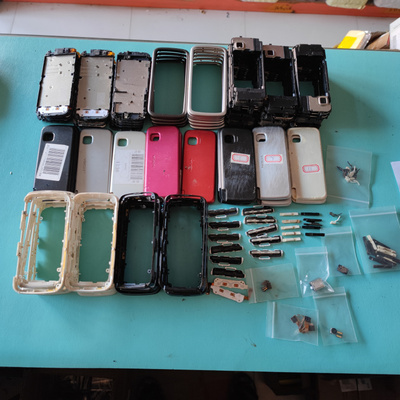 适用于 诺基亚 5230 5233 前框 中框 后盖 按键 排线 充电口 喇叭