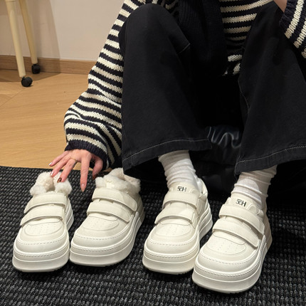 H55女鞋北欧初雪2025冬季新款欧版魔术贴休闲百搭做旧脏脏小白鞋