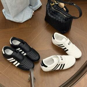 H55女鞋小韩街头2026春季新款跆拳道德训鞋女休闲平底Jennie同款