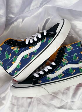 现货vans范斯sk8-hi高帮蓝色滑板鞋男女恐龙帆布鞋VN0A3MV1A5F