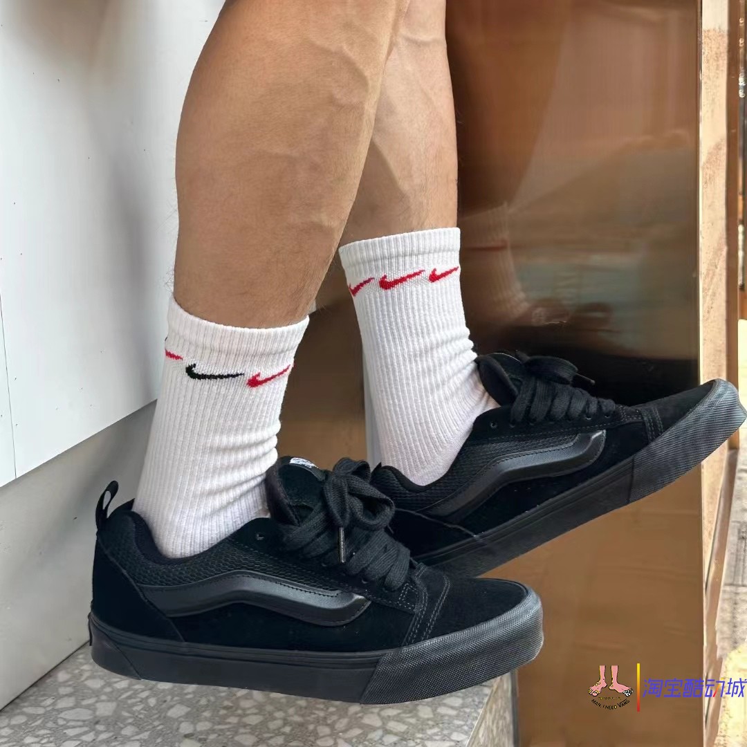 范斯vans knu skool低帮黑武士滑板鞋面包鞋VN0009QCBKA1