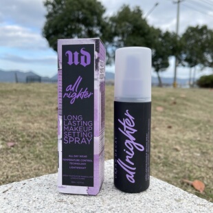 现货UD衰败城市定妆喷雾16小时超长定妆防水防汗经典款15ml/118ml