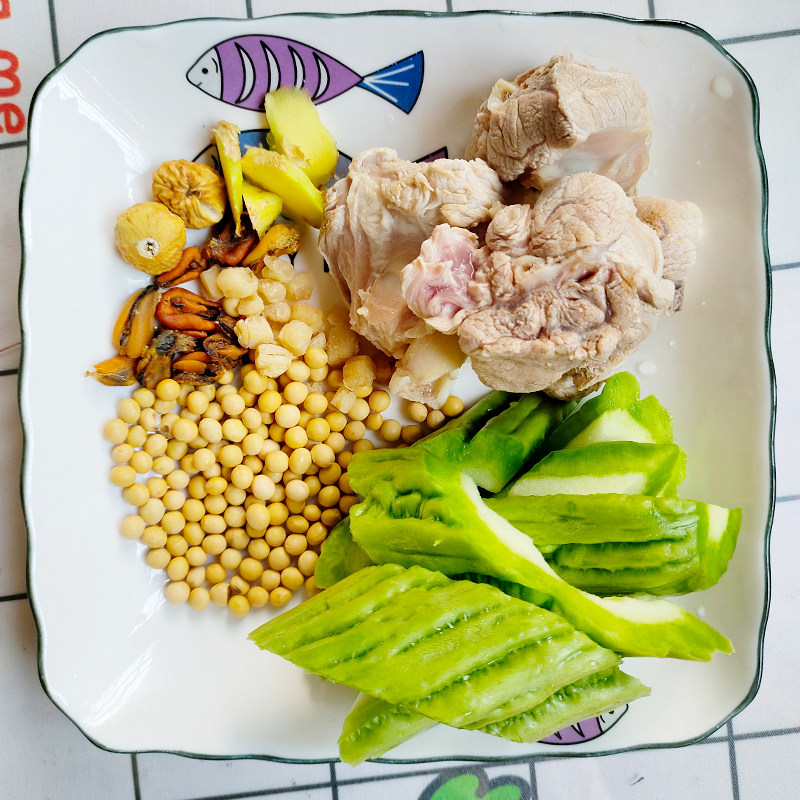 排骨苦瓜黄豆汤材料煲汤包淡菜瑶柱无花果炖汤清凉火气大降火汤包