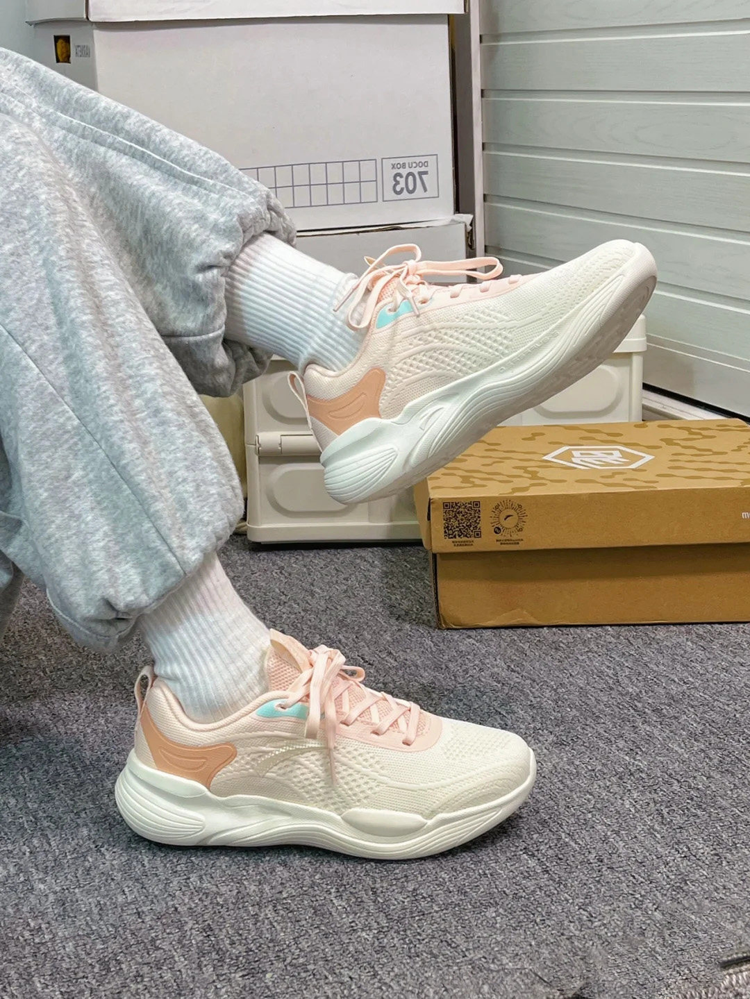 安踏跳绳鞋丨易系列综训鞋女秋季健身运动训练室内跑步有氧运动鞋