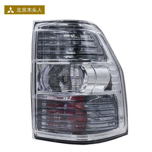 帕杰罗V93V97台湾帝宝品牌后尾灯