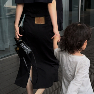 新款 CHU楚妞 半裙2025夏季 P家 女百搭裙子 纯棉牛仔开叉包臀中长款