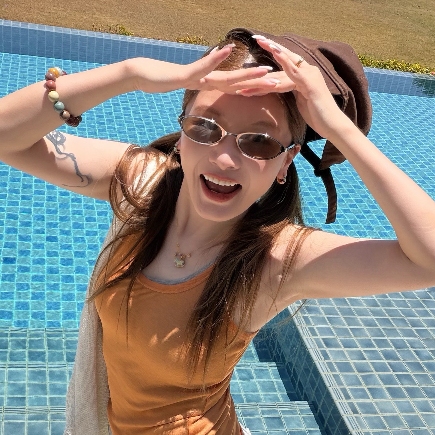 CHU楚妞GM王鹤棣同款复古椭圆金属框墨镜高级感老钱风太阳眼镜