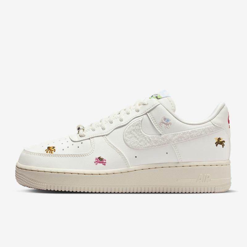 Nike耐克女鞋 Air Force 1马年限定空军时尚百搭板鞋IQ1143-100,运动鞋new,板鞋,淘宝优惠券,粉丝福利购,淘宝优惠卷