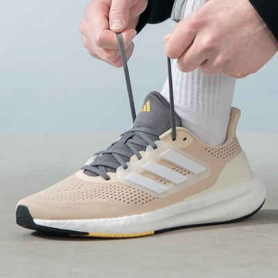 阿迪达斯男鞋运动跑步鞋