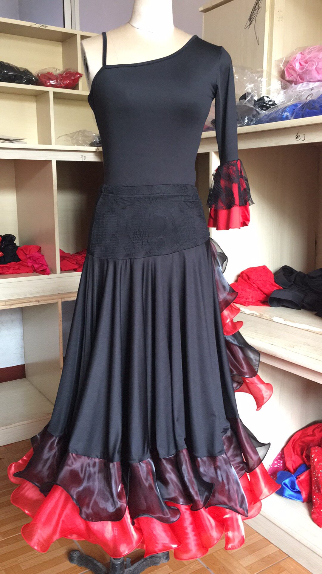 弗朗明新款戈舞西班牙舞摩登舞两层荷叶练习舞裙演出裙