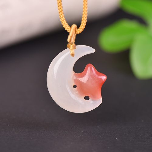 精致桃花酿星月相伴玉吊坠