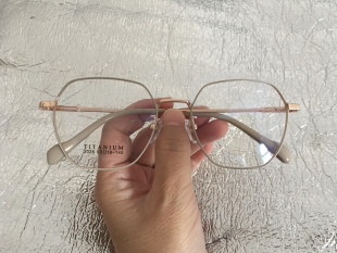 深圳制造专业配片多边形法式优雅女近视眼镜框架质量超好45MM高