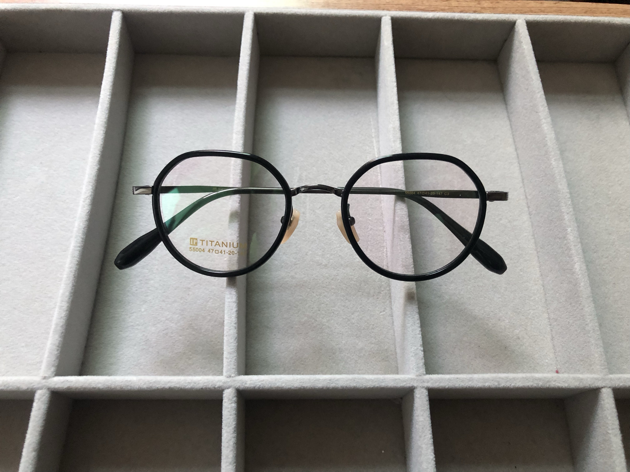 黑色纯钛多边形男女近视眼镜框架小框深圳专业配片轻47-41MM高度