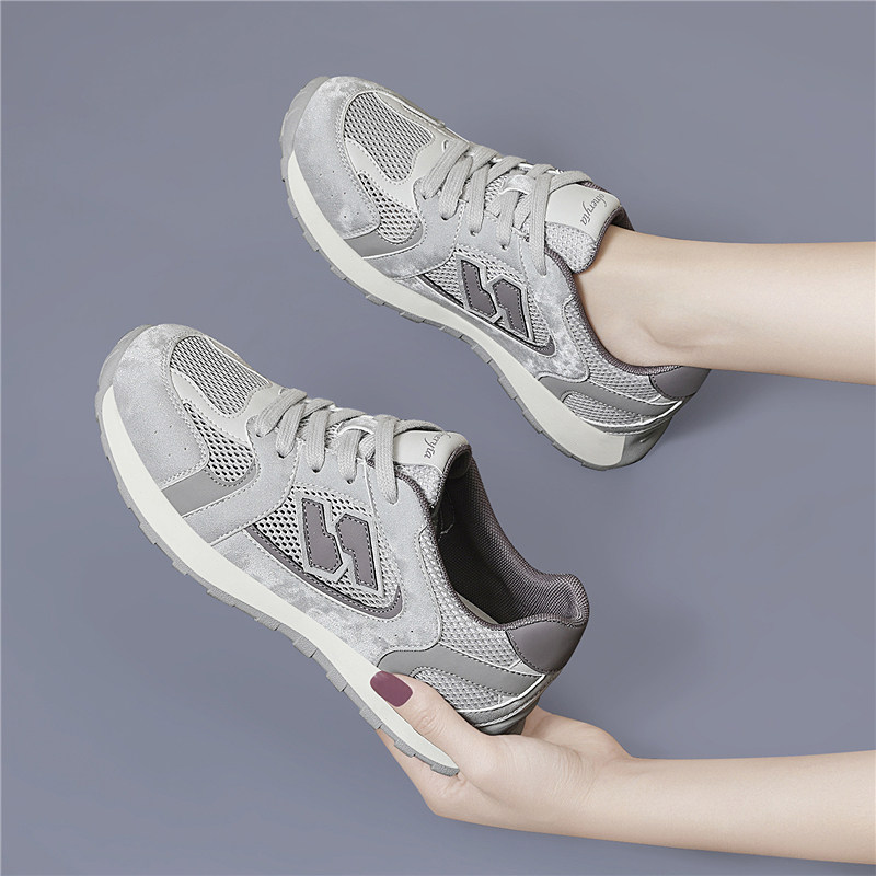 颜值2026新款春夏季透气休闲跑步N字运动旅游鞋女平底网面老爹鞋