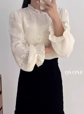 onetwo2025冬季法式荷叶领长袖宽松蕾丝刺绣打底小衫衬衫女09375