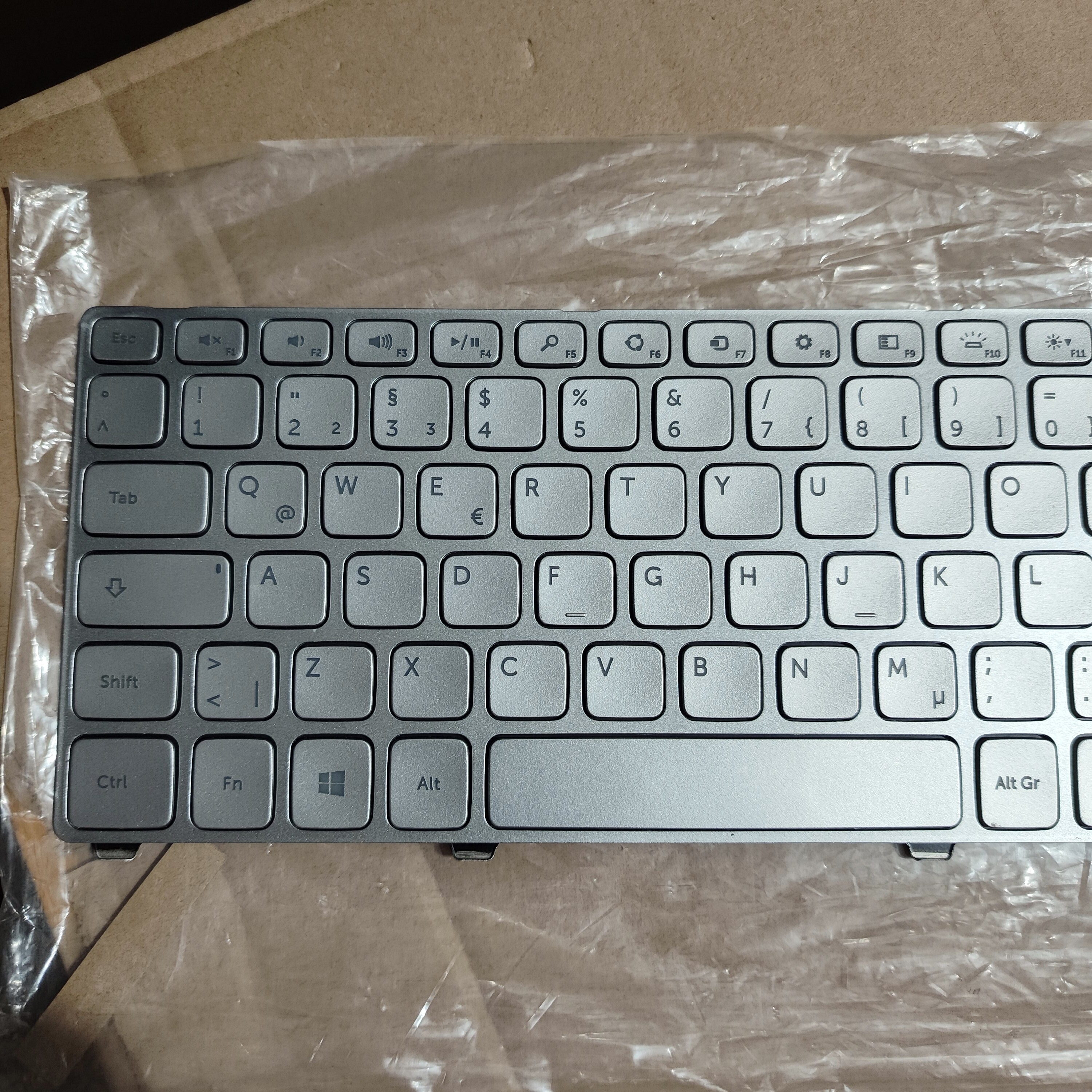 Inspiron 17-7000 7737 15HR 7746 P24键盘15-7537 15-7000  DELL