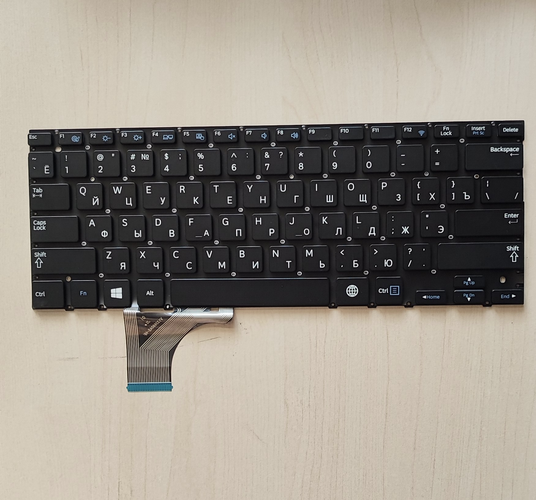 适用 三星 NP 530U3C 530U3B 535U3C 540U3C 532U3C笔记本键盘 RU