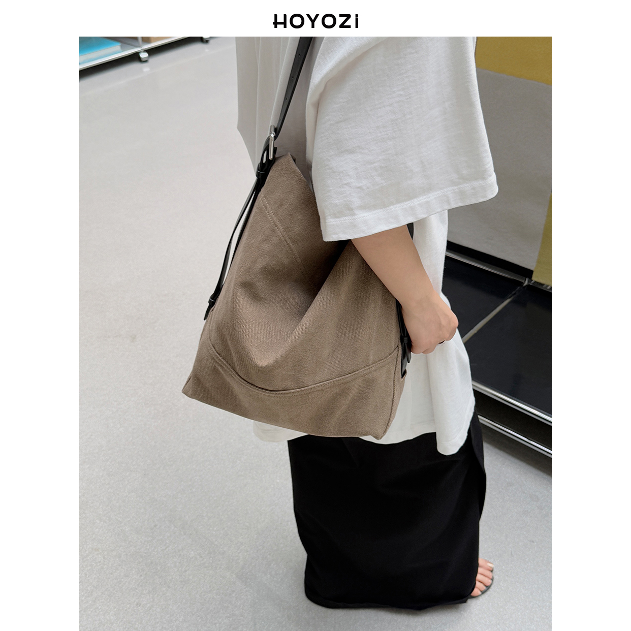 7/12 20:00 新品上架【小优家包包】HOYOZI牛皮拼帆布通勤斜挎包