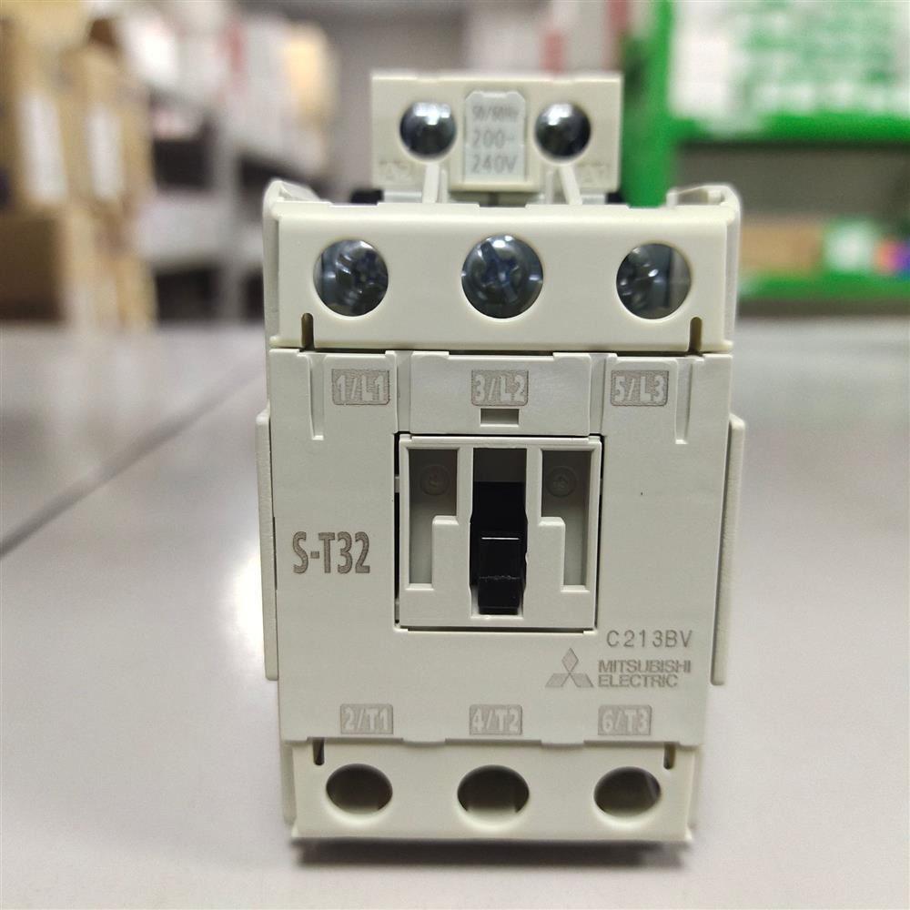 NF630-SW 3P 630A (CH)塑壳断路器