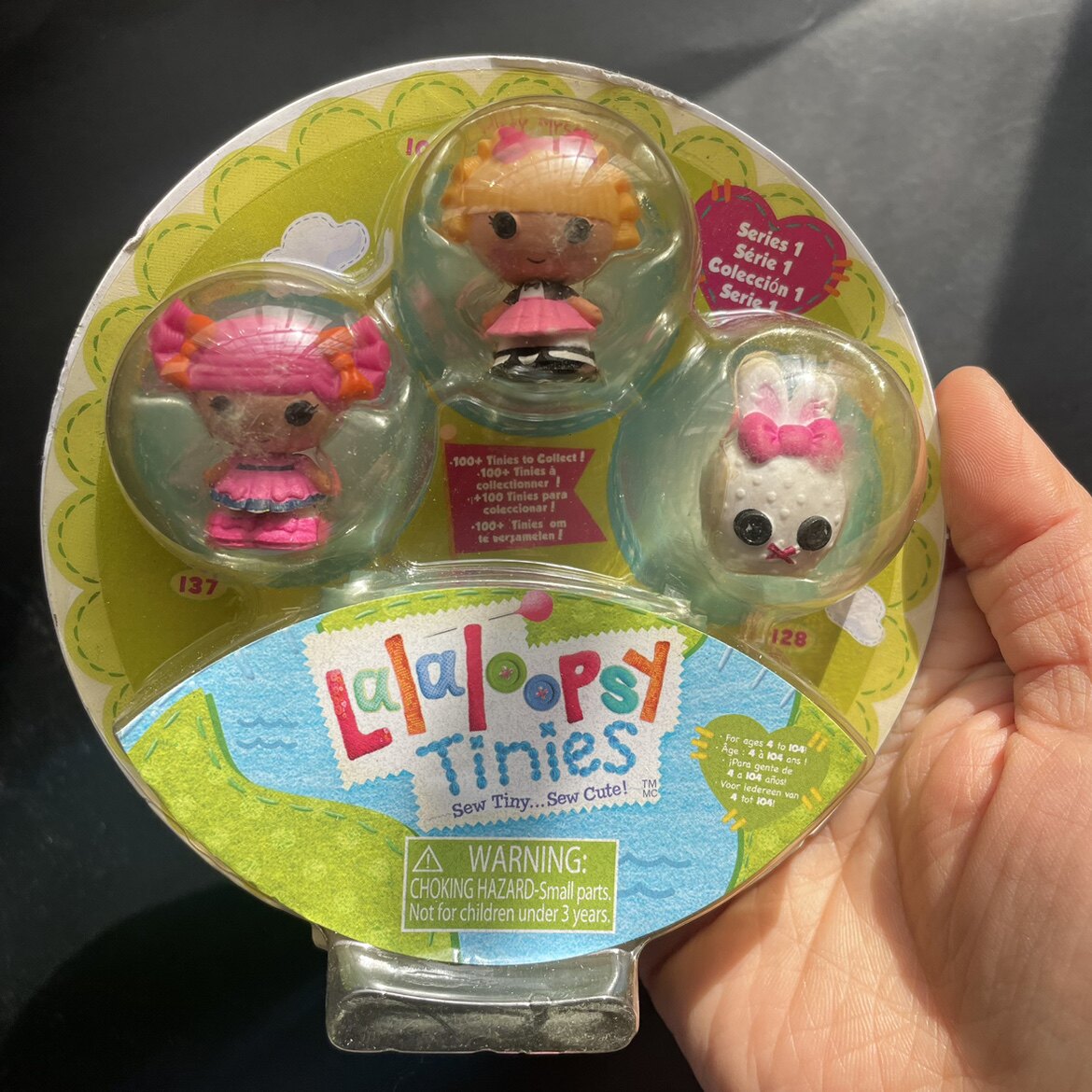 Tiny Button Angels: Adorable Mini Figures for Play & Decor - Product image 3