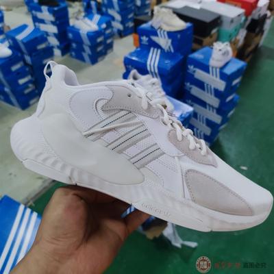 Adidas男女运动鞋休闲鞋