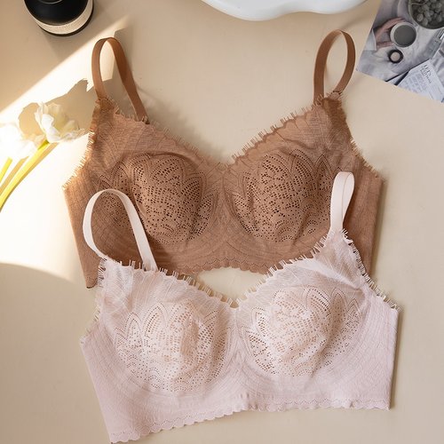美宅内衣女士大胸显小无钢圈兔耳杯无痕收副乳蕾丝文胸透气果冻条