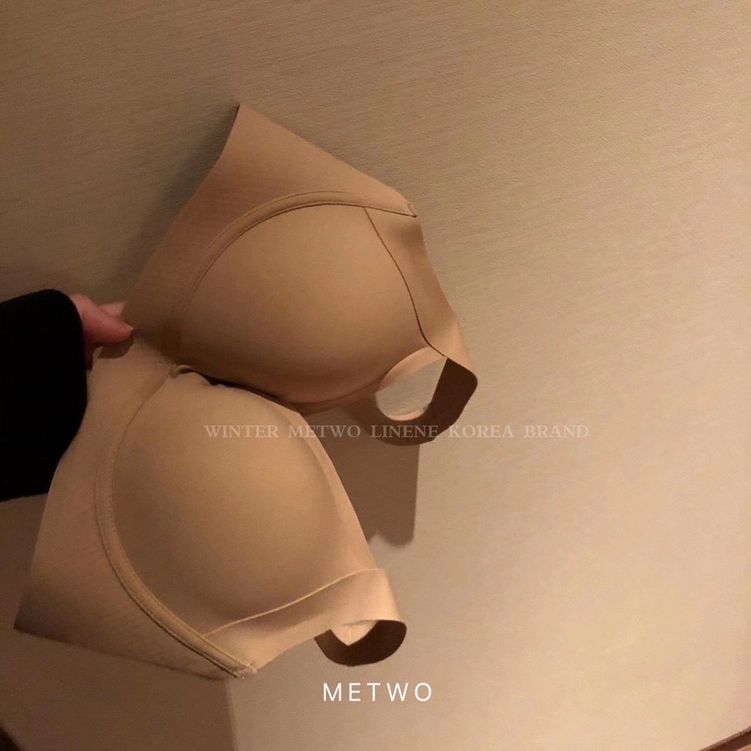 METWO裸感乳胶Bra无钢圈内衣素肌UU杯无痕睡眠防震聚拢运动文胸女,女士内衣/男士内衣/家居服,少女文胸,淘宝优惠券,粉丝福利购,淘宝优惠卷