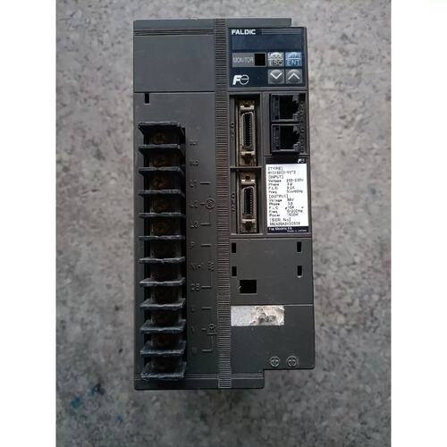 议价原装拆机伺服驱动器 RYC152C3-VVT2 /15