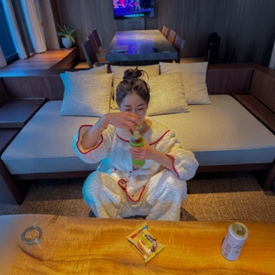 Haners家韩国代购文艺女青年2026新品甜美毛绒保暖睡衣套装