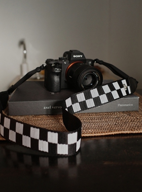 cam·in 相机背带子复古棋盘挂绳黑白格子可调微单反斜挎数码肩带