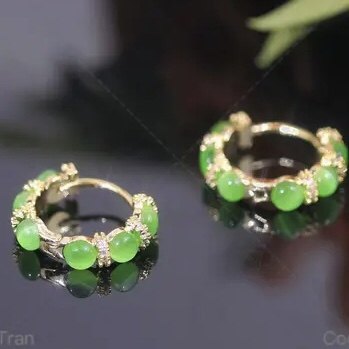 新款小清新绿色耳环微镶猫眼石耳扣女网红同款小众设计感耳扣耳饰