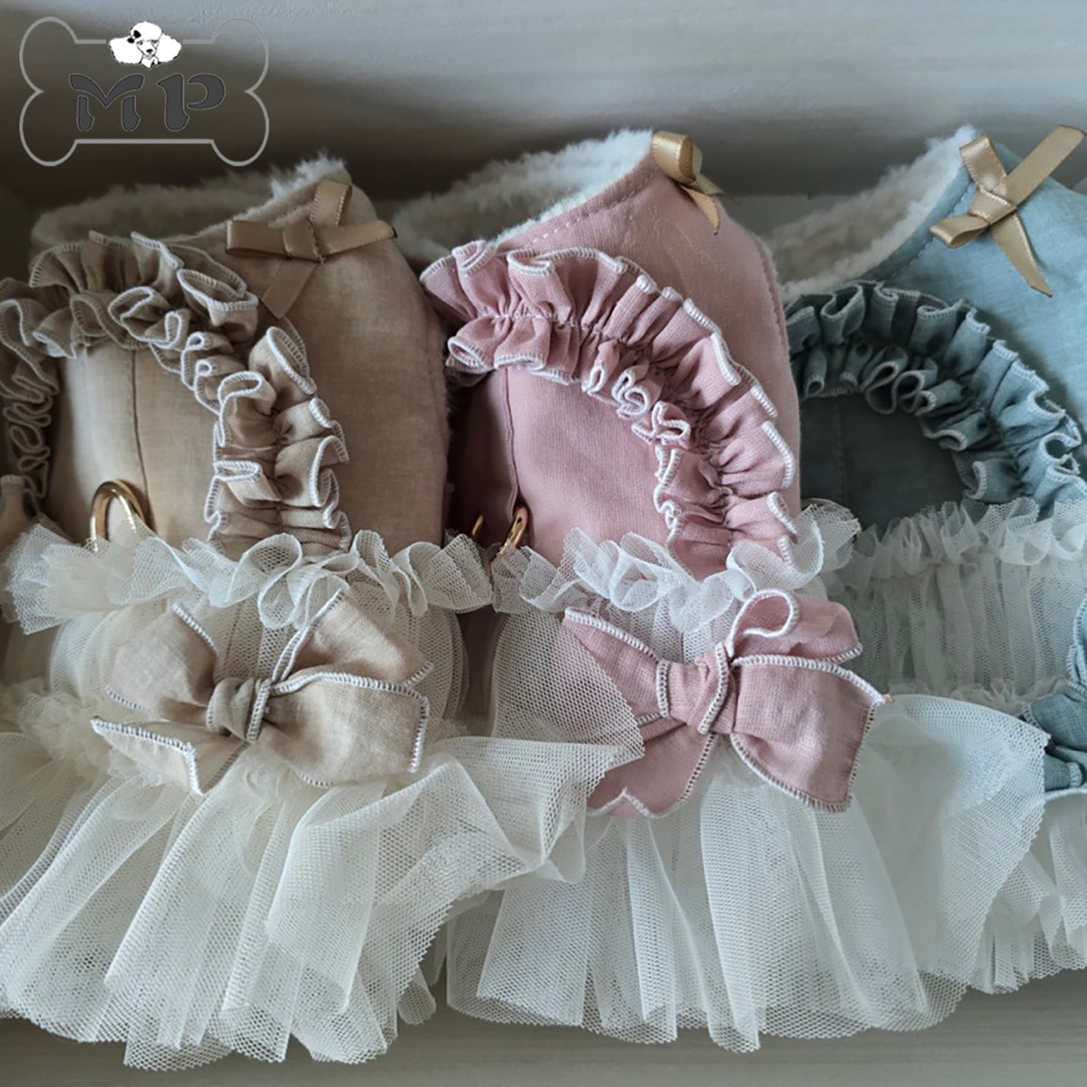 韩代宠物蕾丝网纱加绒连衣裙胸背